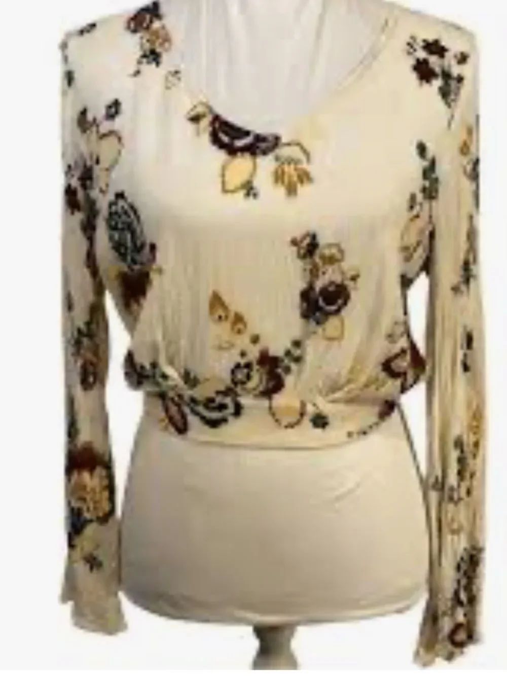 Patrons of Peace Cream Long-Sleeve Floral V-Neck Top med. New with tags.